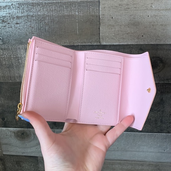 LOUIS VUITTON Pink/Yellow Victorine By The Pool In Rose/Light Gradient - Picture 5 of 10